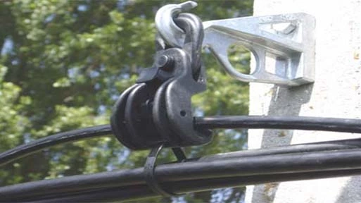 Suspension clamps for LV-ABC lines with insulated neutral messenger